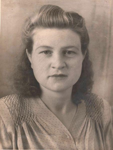 А.Г. Близниченко (1927–2000 гг.), мать учёного